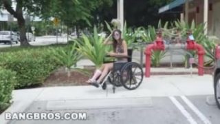 ข่มขืนคนขาหัก!!! หนังโป๊ฝรั่งอัพเดทใหม่ Kimberly Costa สาวสวยโดนอุ้มมาเย็ดหีบนรถตู้ จับยกออกจากวีลแชร์มากระแทกหีจนสาแก่ใจ